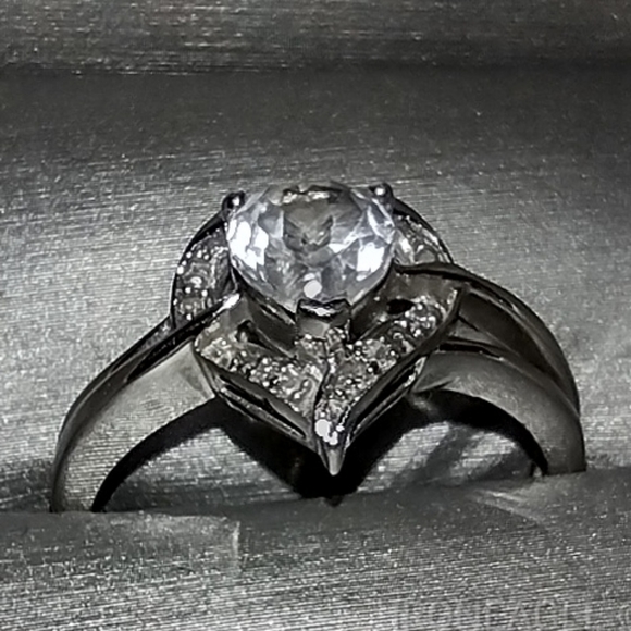 White Sapphire Silver Heart Ring - Picture 2 of 5